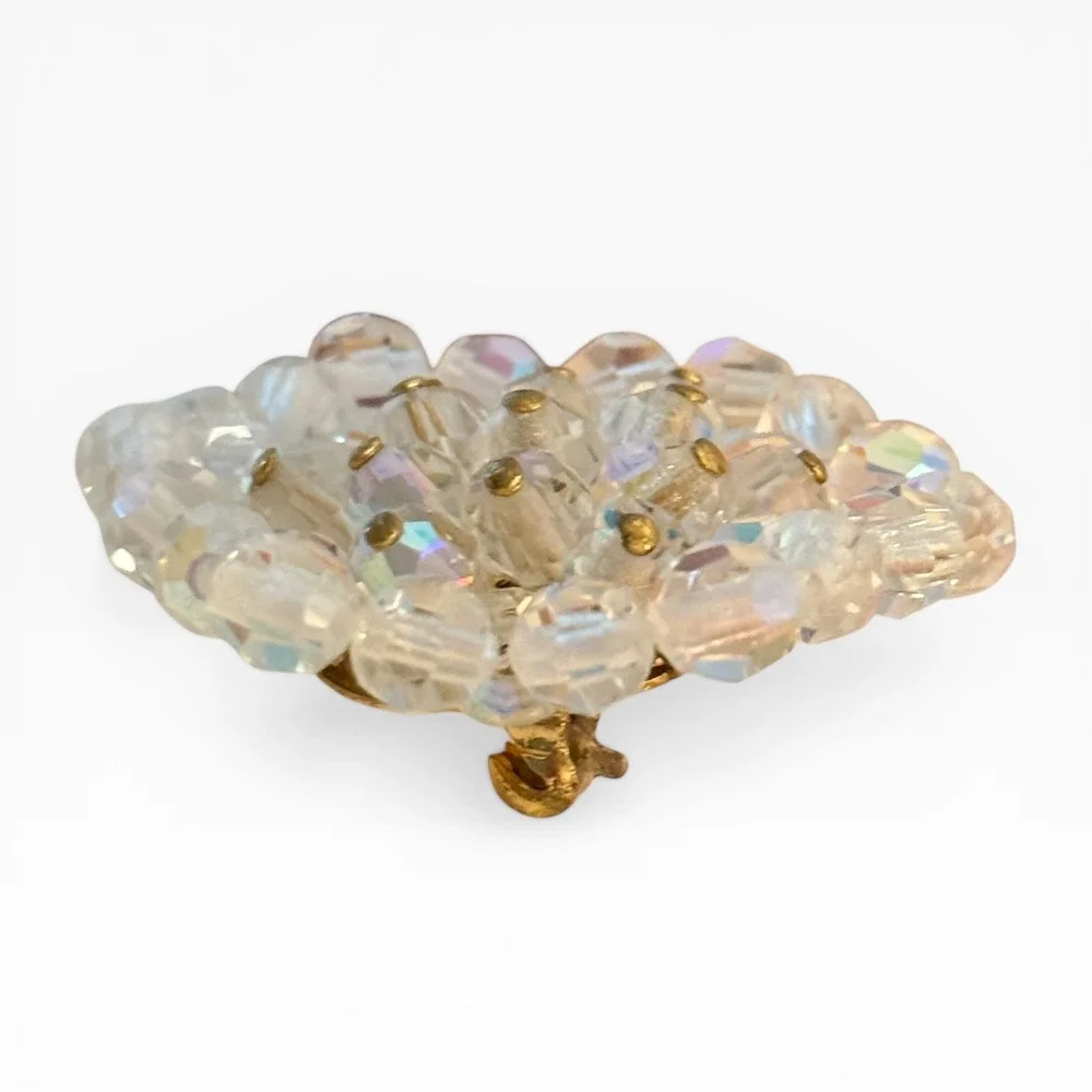 Vintage Aurora Borealis Crystal Bead Cluster Brooch Gold Tone Iridescent Floral‎
